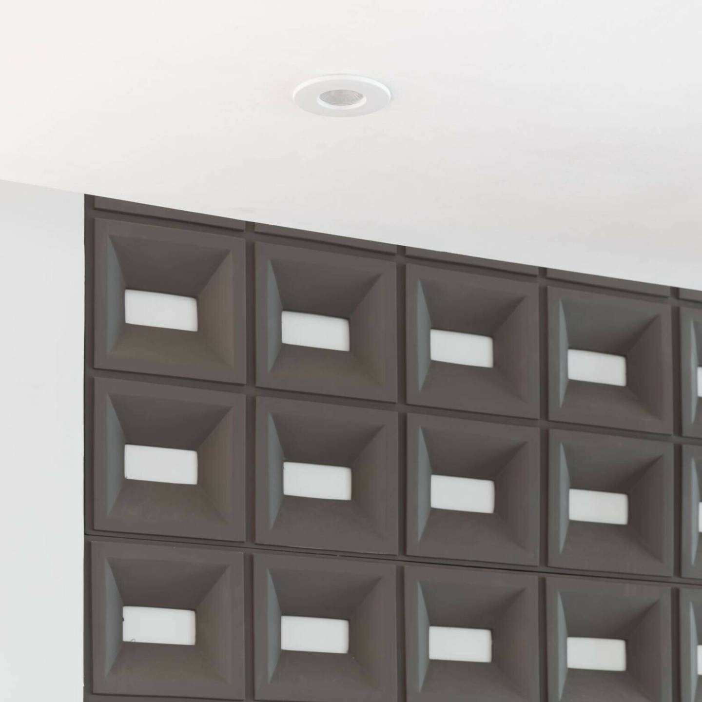 Arcchio Elmon LED recessed light IP65 white Focos empotrables